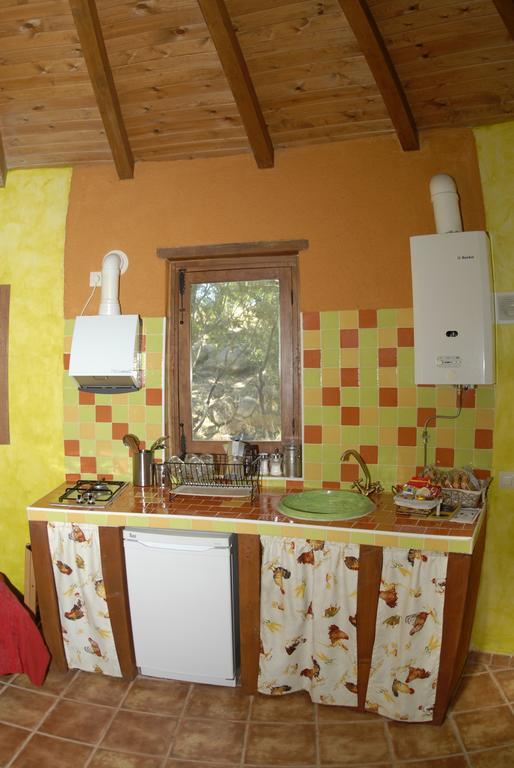 Apartamentos Rurales Ecopangea Valverde de la Vera Quarto foto